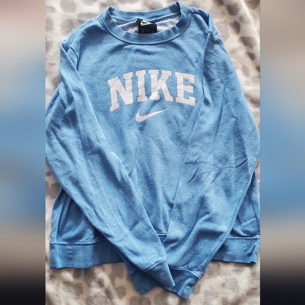Nike Women's Light Blue Crewneck Sweatshirt